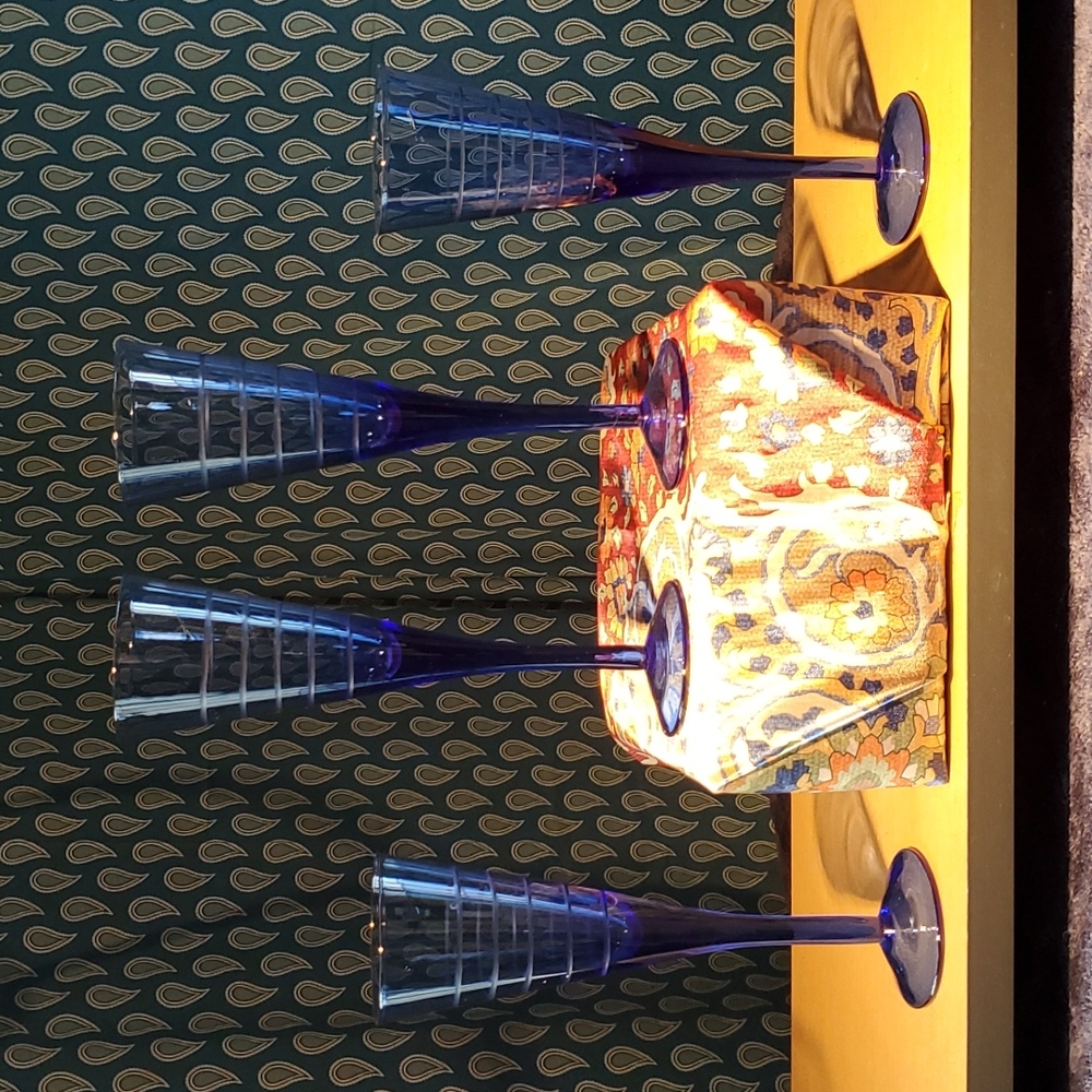 Blue champagne glasses